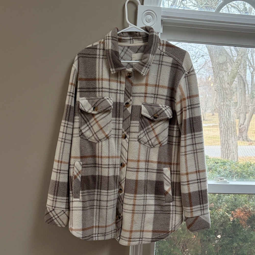 Cozy Plaid Flannel Lightweight Jacket